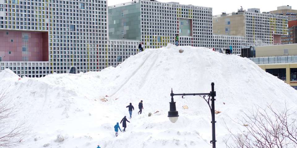 5 Story mound of snow at MIT called the Alps of MIT