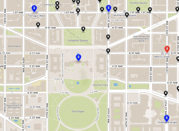 An updated map with a new bus icon located at the White House.